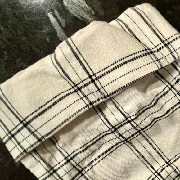 Rue21 Plaid Cuffed Stretch Pants – Medium - Picture 6 of 6